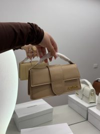 Çantë Jacquemus për Elegancë dhe Stil - Çanta