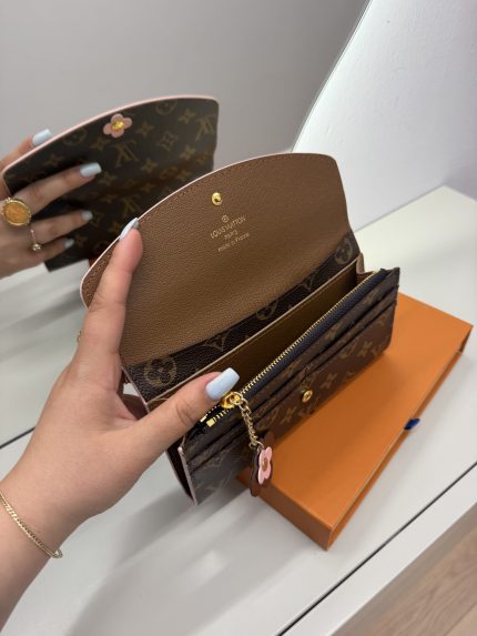 Portofol femra nga Louis Vuitton me dizajn modern