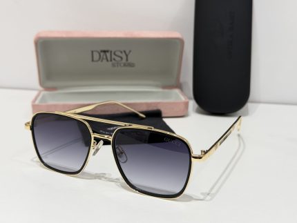 Gucci sunglasses with gold frame and gradient lenses, elegant case included.
