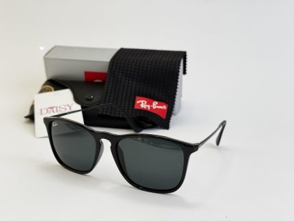 Ray-Ban sunglasses with case and cleaning cloth displayed.
