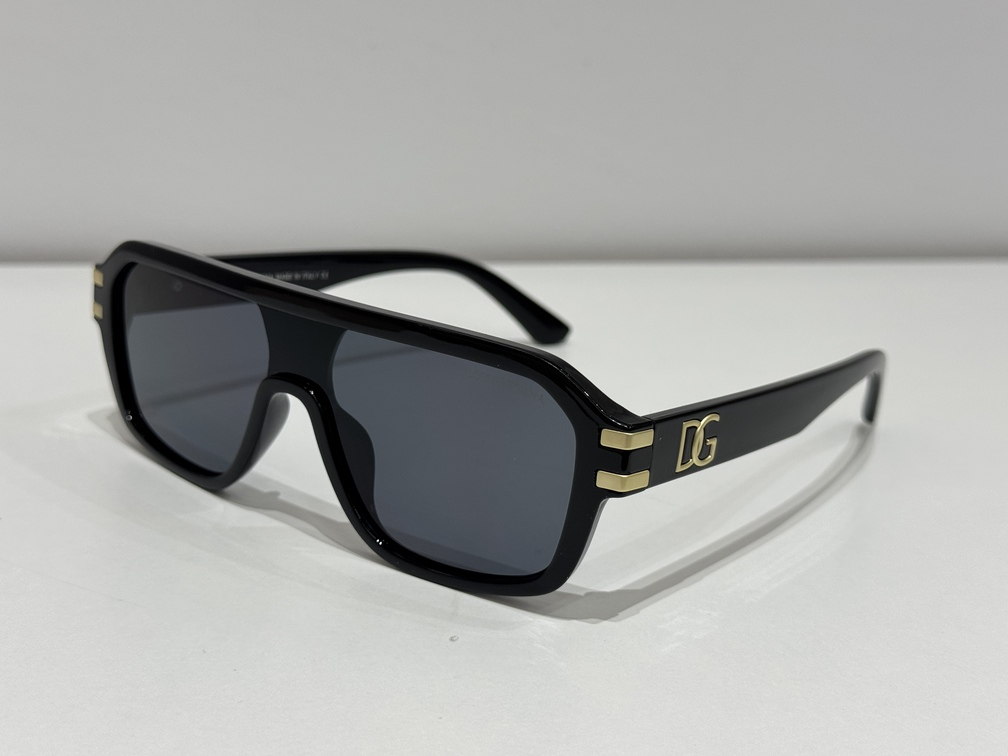 dg-1-kryesore Syze dielli dolce & gabbana me dizajn elegant dhe mbrojtje të plotë UV.