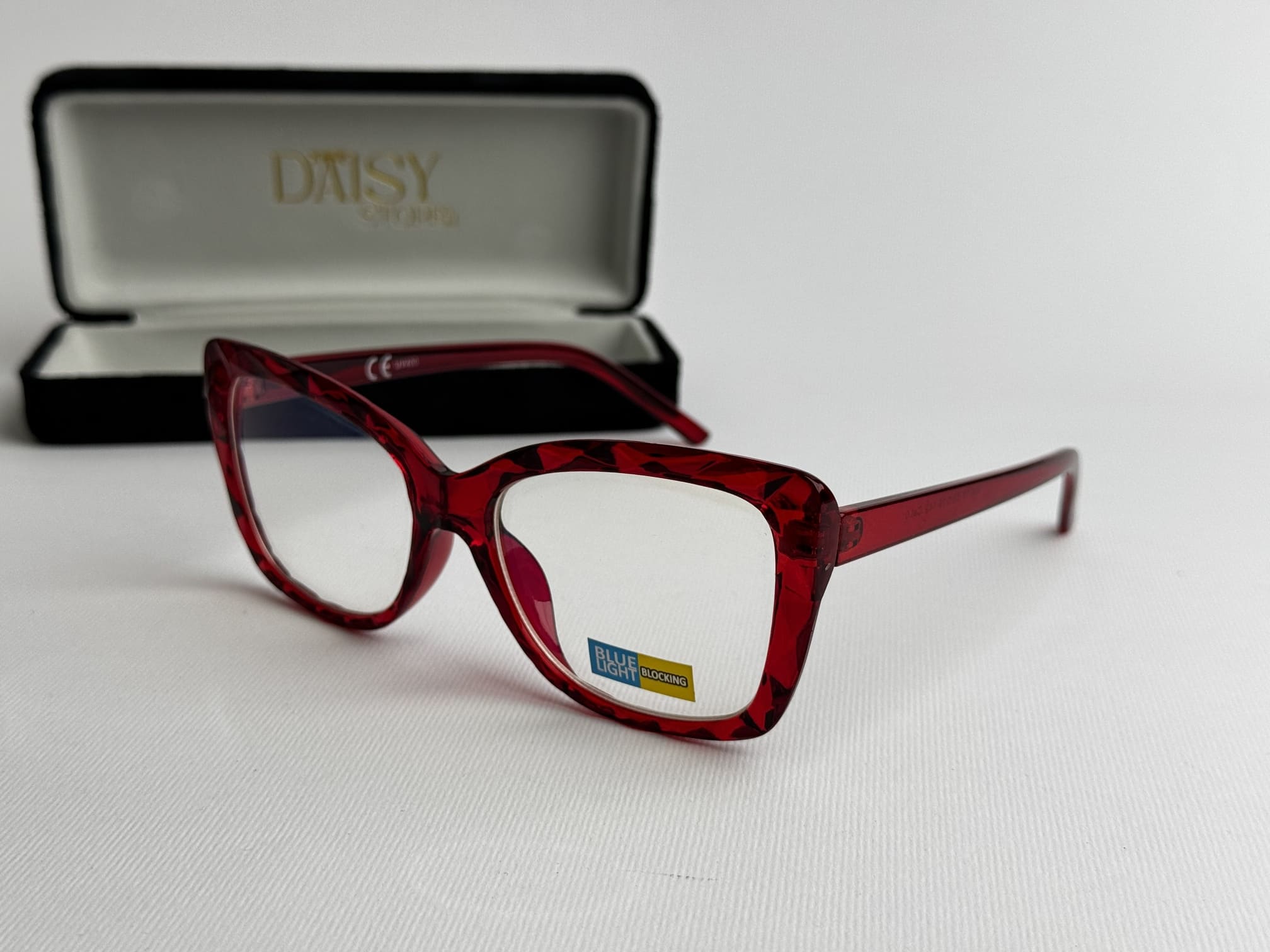 ds-blue-006-kryesore Red Syze Qetesuese Blue Control glasses with case.