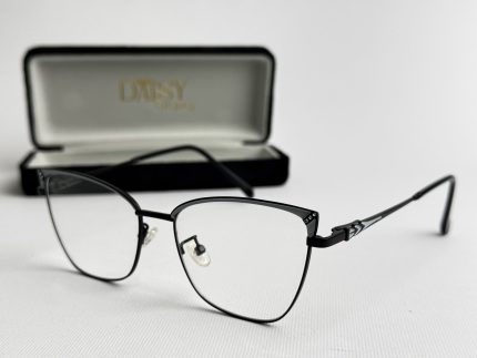 Syze Qetesuese Blue Control glasses with stylish black frame and case.