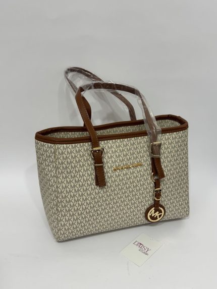 Çantë tote Michael Kors, elegant beige pattern, brown straps.