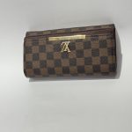 Portofol Louis Vuitton femrash, checkered pattern, luxury wallet.