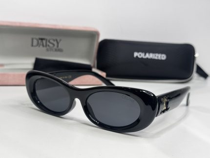 Syze Dielli Celine për Femra, black sunglasses with case, polarized lenses.