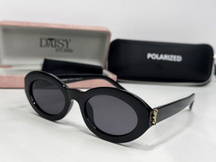 Syze Dielli Saint Laurent për Femra, elegante, të zeza, me kuti mbrojtëse.