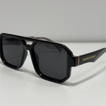 Syze Dielli Emporio Armani me dizajn elegant dhe mbrojtje UV.