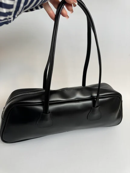 Çantë moderne për femra me dizajn elegant dhe funksional.
