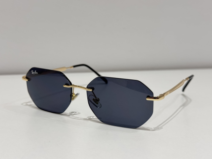 Syze Dielli Ray-Ban për mbrojtje efektive nga rrezet UV.