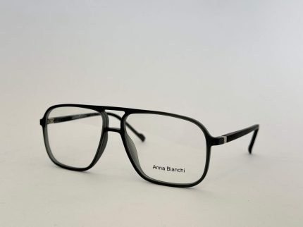 Skelete Optike për Meshkuj, black rectangular eyeglasses for men.