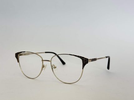 Elegant women's eyeglasses with stylish metal frame and comfort design.