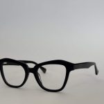 Black women's eyeglasses, stylish and comfortable design.