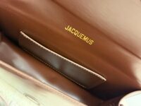 Interior of Canta Jacquemus Le Bambino Long handbag, brown leather.